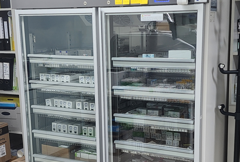 Reagent Refrigerator